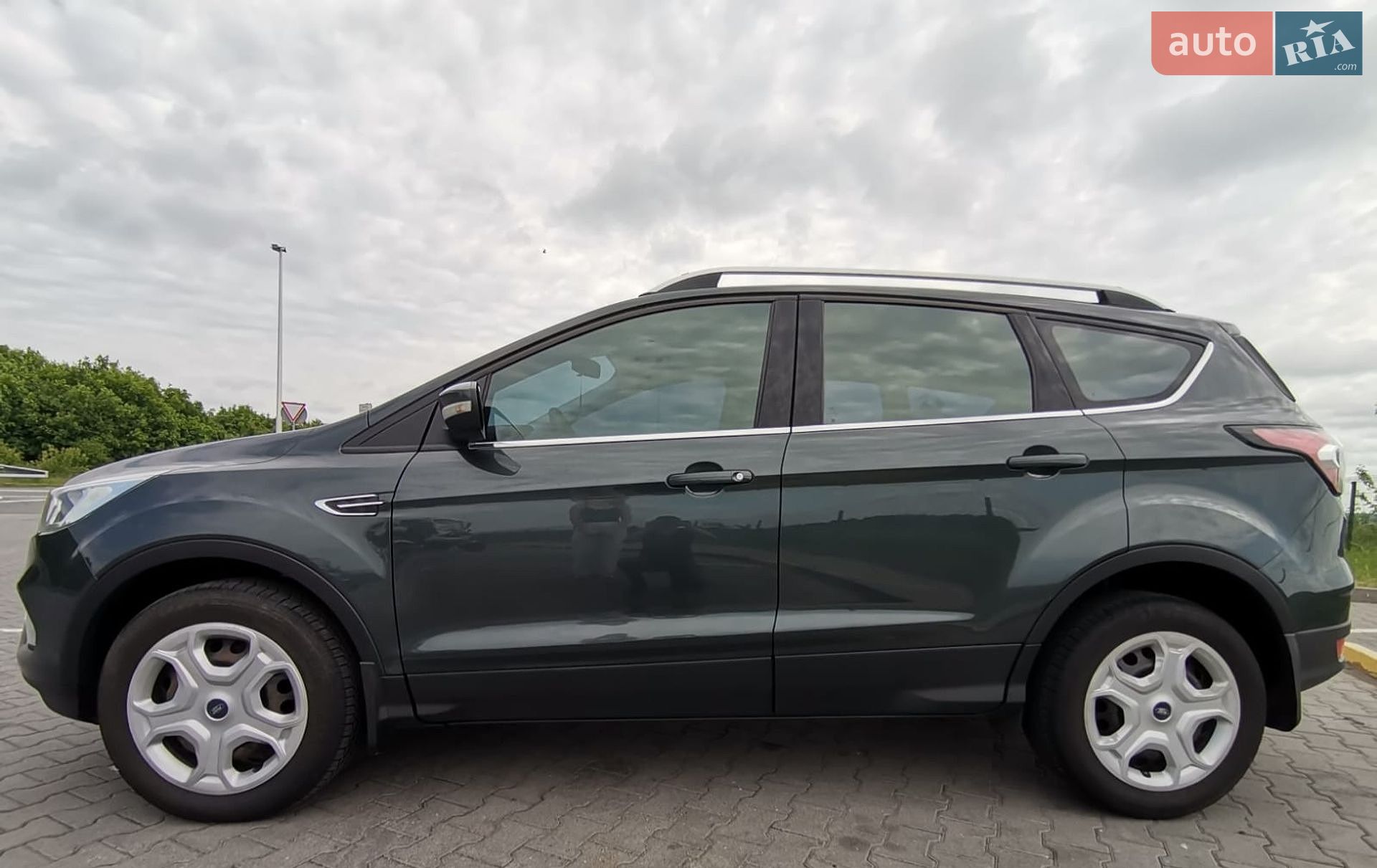 Ford Kuga 2017 VIN WF0AXXWPMAHA21841 фото оголошення 16 з 42