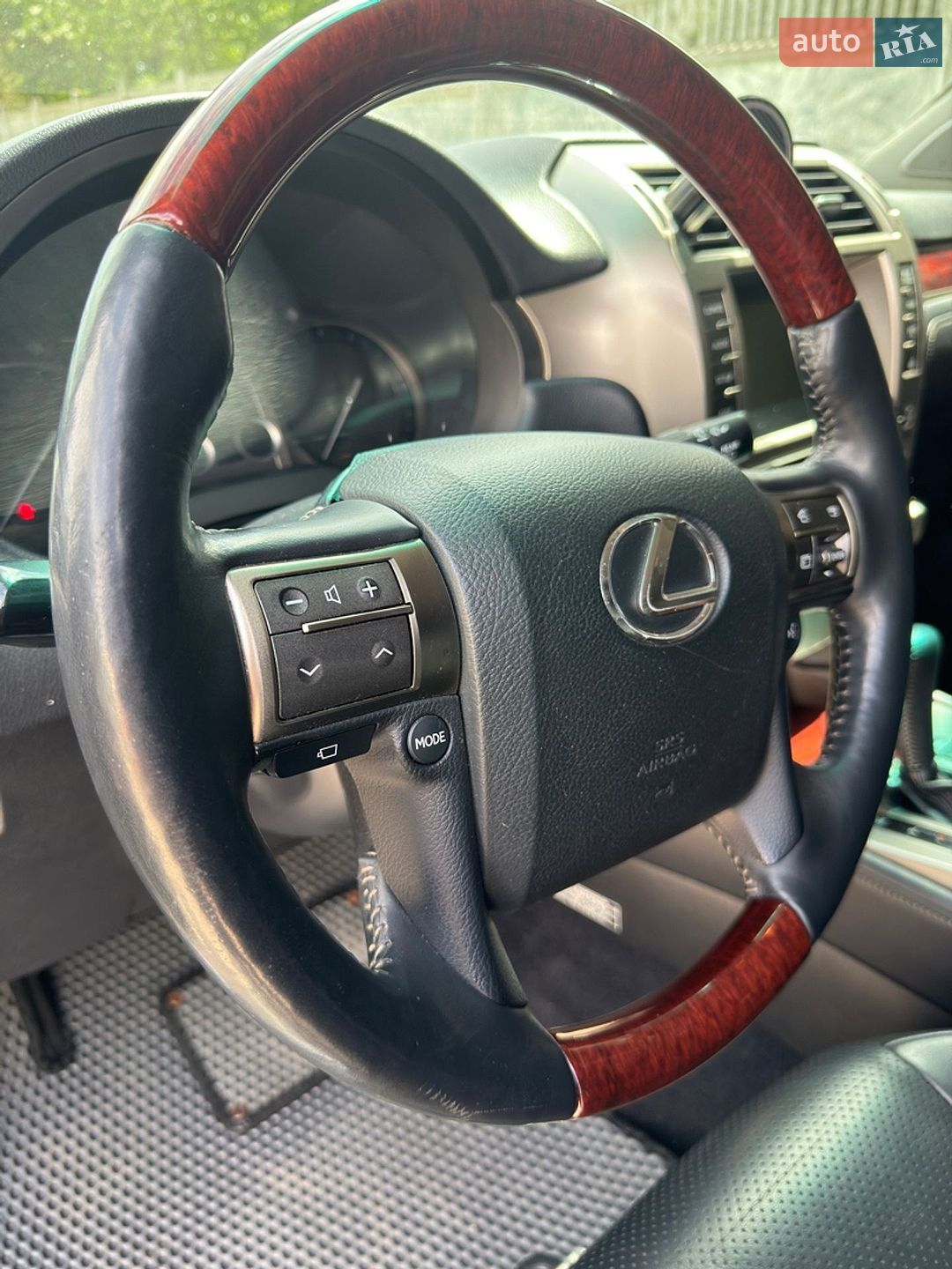 Lexus GX 2012 VIN JTJJM7FXX05047767 фото оголошення 22 з 33