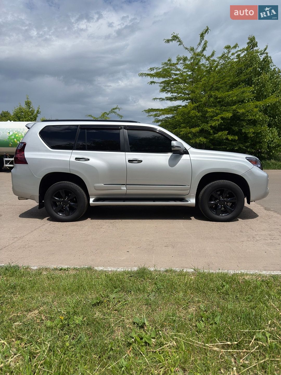 Lexus GX 2012 VIN JTJJM7FXX05047767 фото оголошення 11 з 33