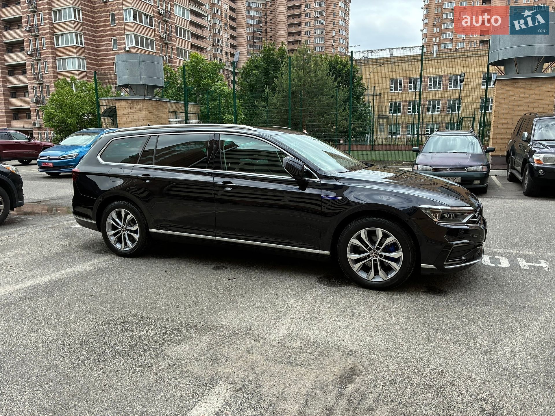Volkswagen Passat 2021 VIN WVWZZZ3CZME100812 фото оголошення 17 з 188