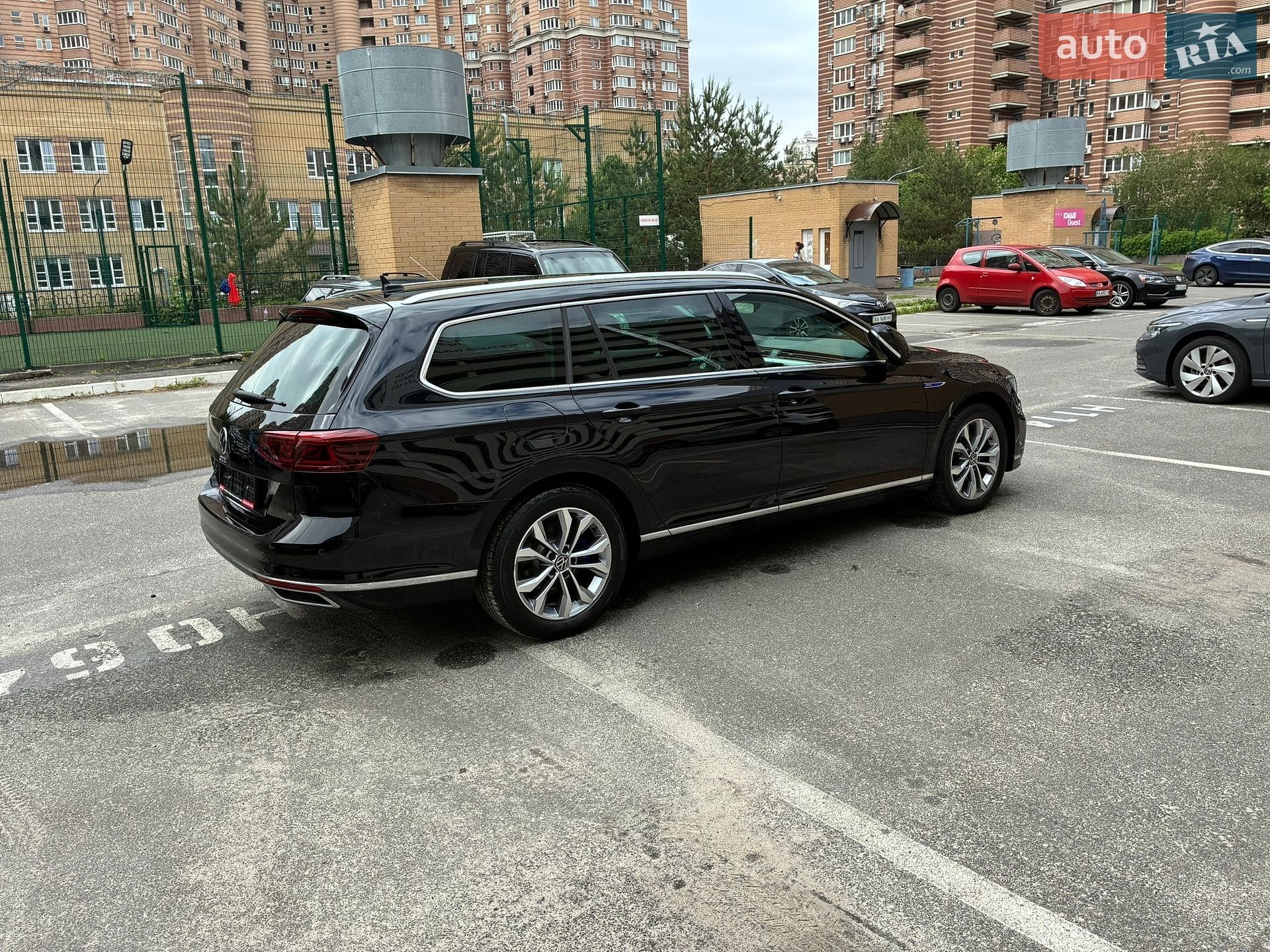 Volkswagen Passat 2021 VIN WVWZZZ3CZME100812 фото оголошення 23 з 188