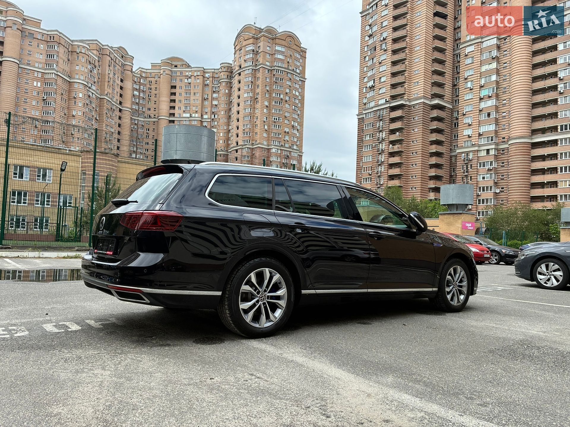 Volkswagen Passat 2021 VIN WVWZZZ3CZME100812 фото оголошення 24 з 188
