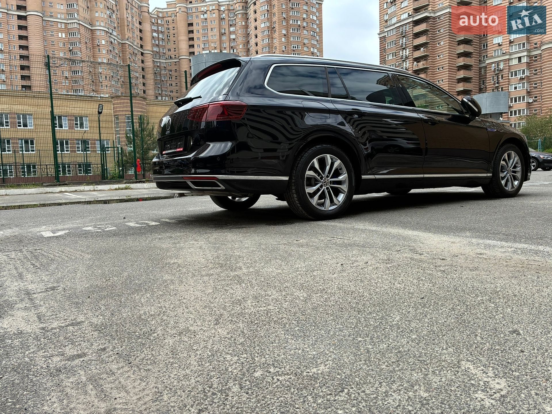 Volkswagen Passat 2021 VIN WVWZZZ3CZME100812 фото оголошення 25 з 188