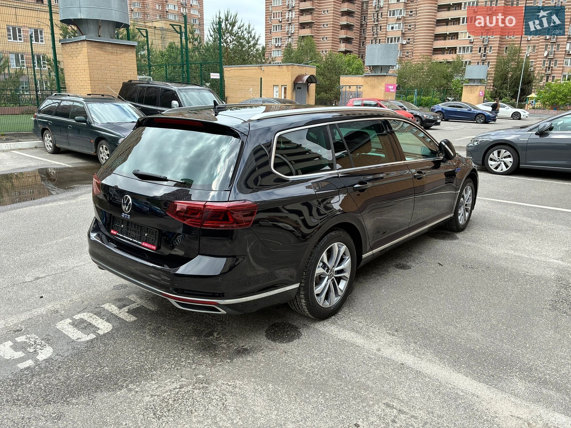 Volkswagen Passat 2021 VIN WVWZZZ3CZME100812 фото оголошення 26 з 188