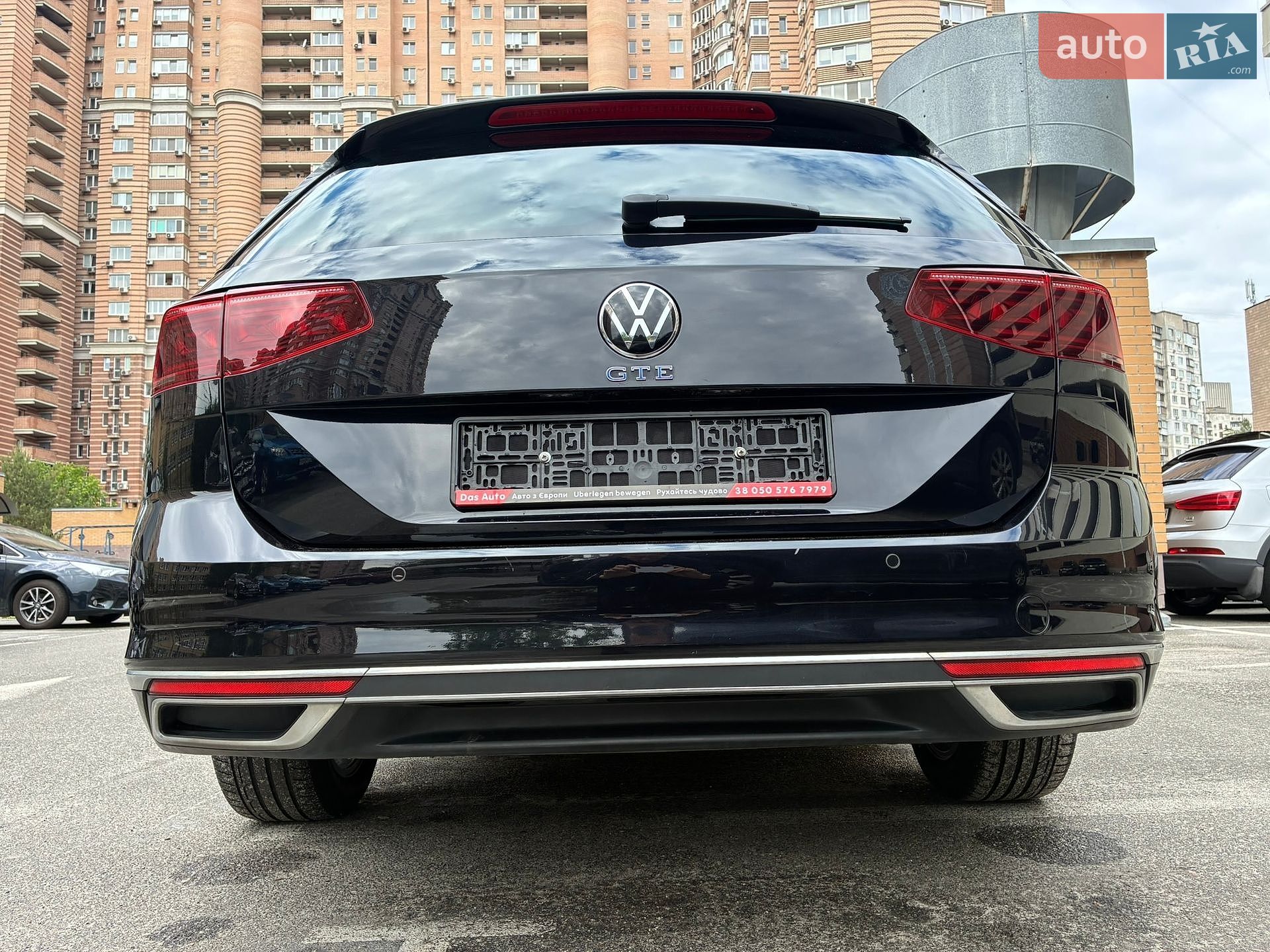 Volkswagen Passat 2021 VIN WVWZZZ3CZME100812 фото оголошення 33 з 188