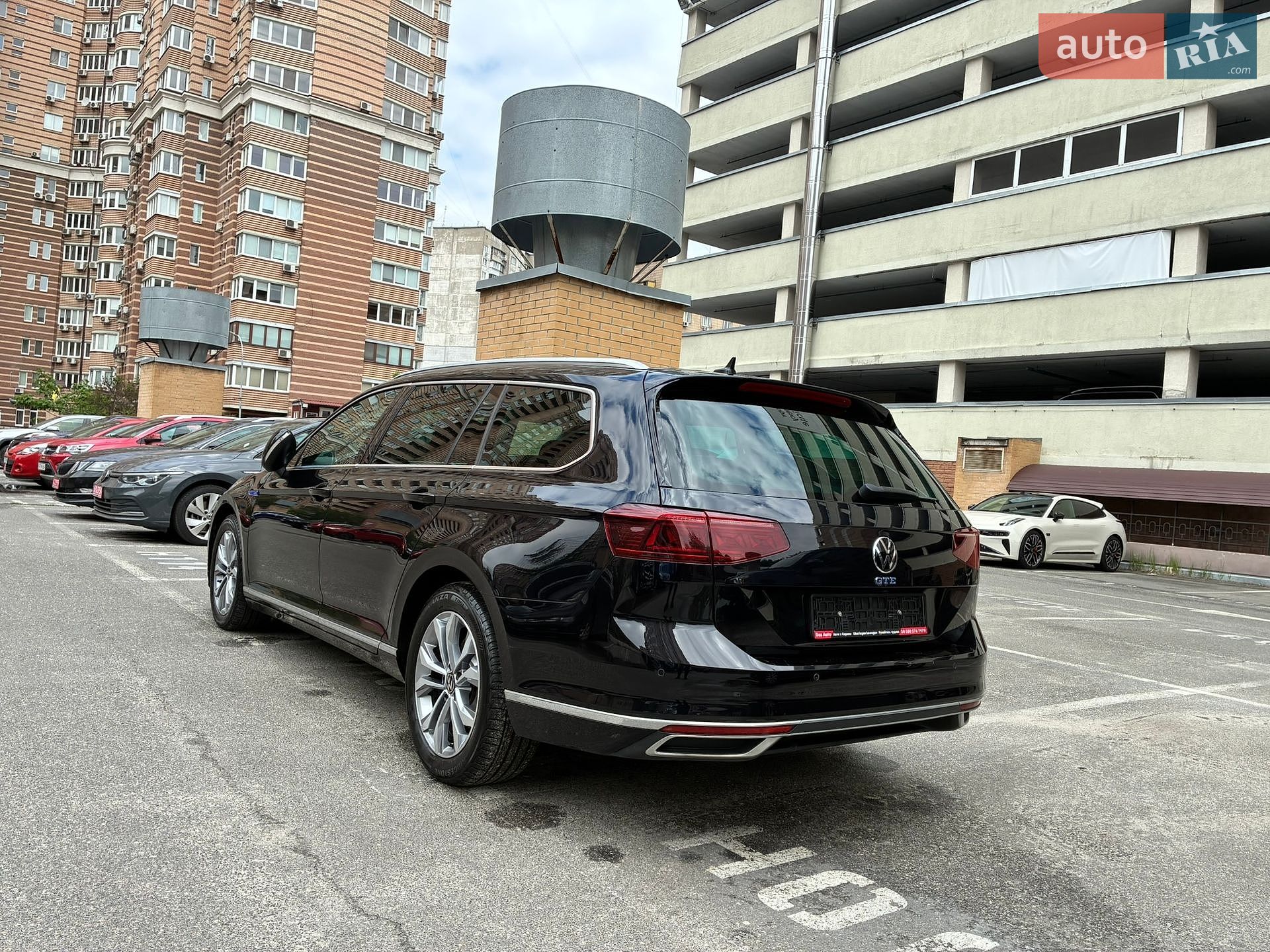 Volkswagen Passat 2021 VIN WVWZZZ3CZME100812 фото оголошення 34 з 188