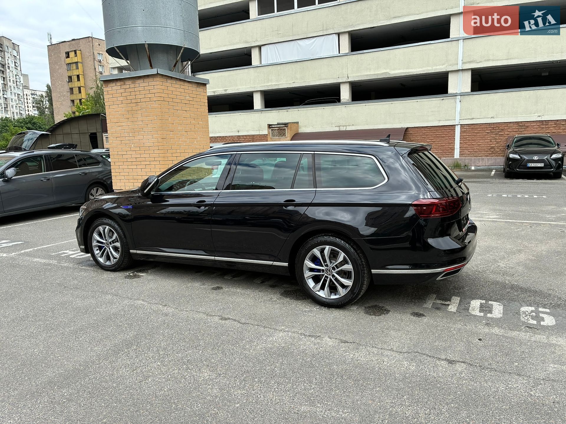 Volkswagen Passat 2021 VIN WVWZZZ3CZME100812 фото оголошення 38 з 188