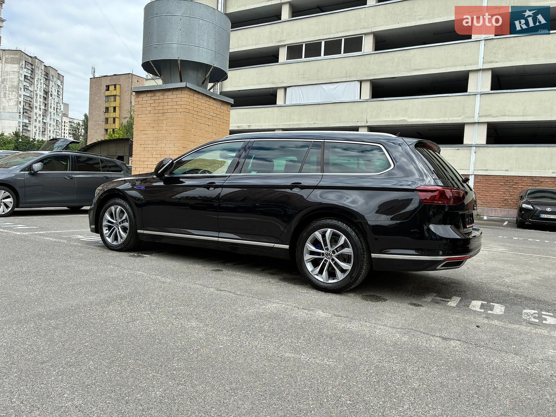 Volkswagen Passat 2021 VIN WVWZZZ3CZME100812 фото оголошення 39 з 188