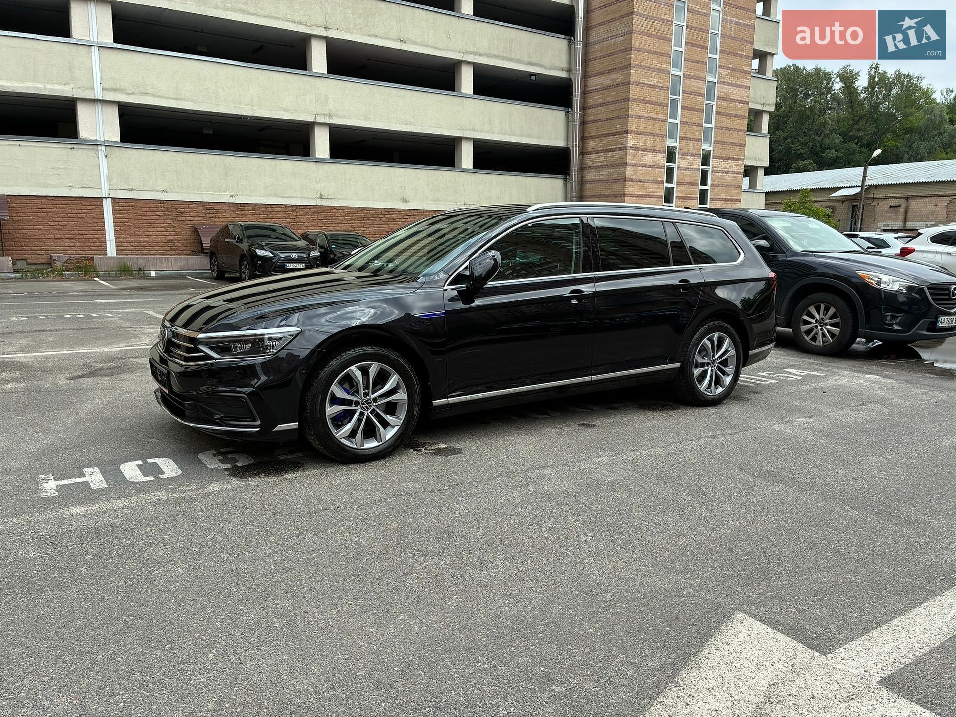 Volkswagen Passat 2021 VIN WVWZZZ3CZME100812 фото оголошення 43 з 188
