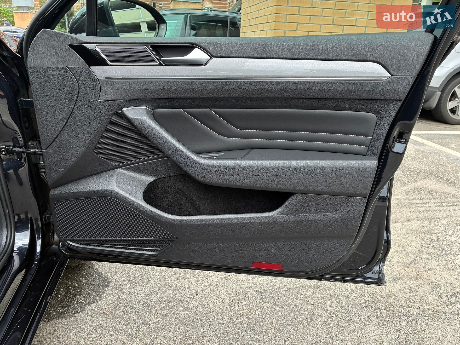 Volkswagen Passat 2021 VIN WVWZZZ3CZME100812 фото оголошення 81 з 188