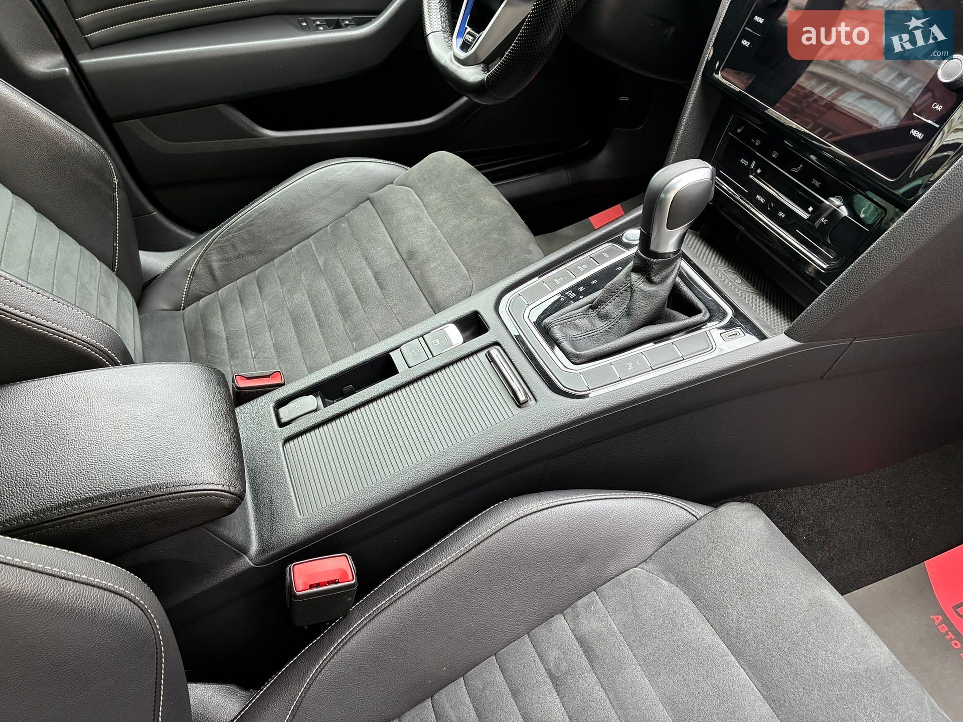 Volkswagen Passat 2021 VIN WVWZZZ3CZME100812 фото оголошення 88 з 188