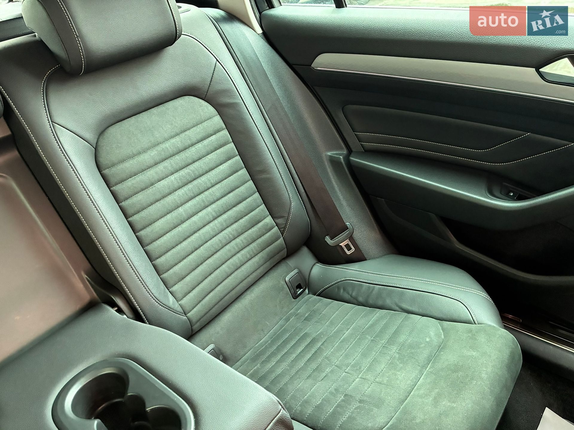 Volkswagen Passat 2021 VIN WVWZZZ3CZME100812 фото оголошення 92 з 188
