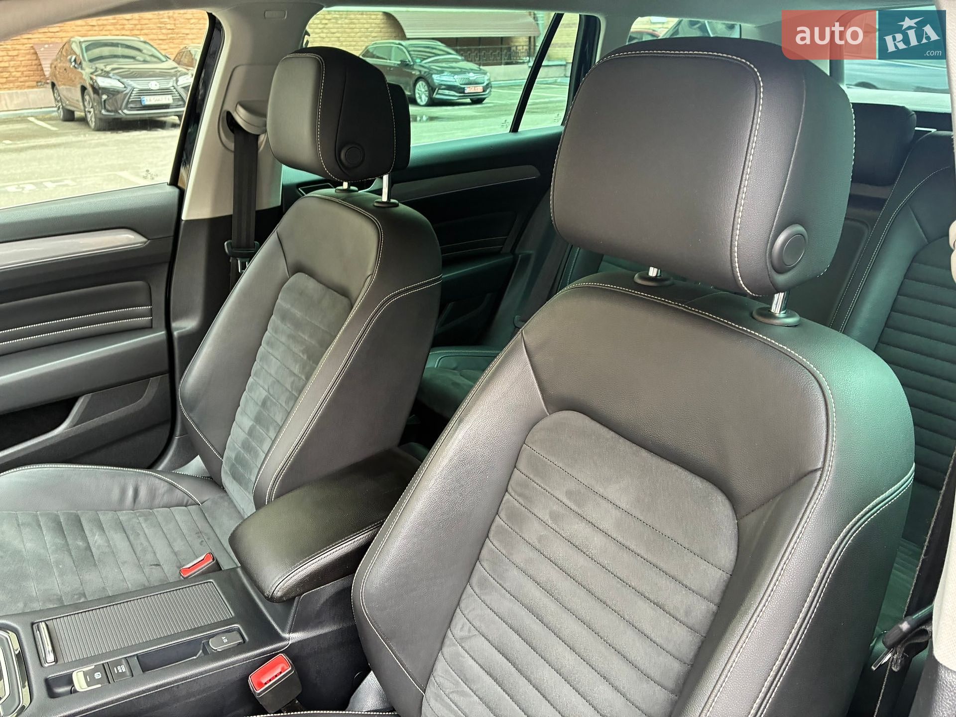 Volkswagen Passat 2021 VIN WVWZZZ3CZME100812 фото оголошення 100 з 188
