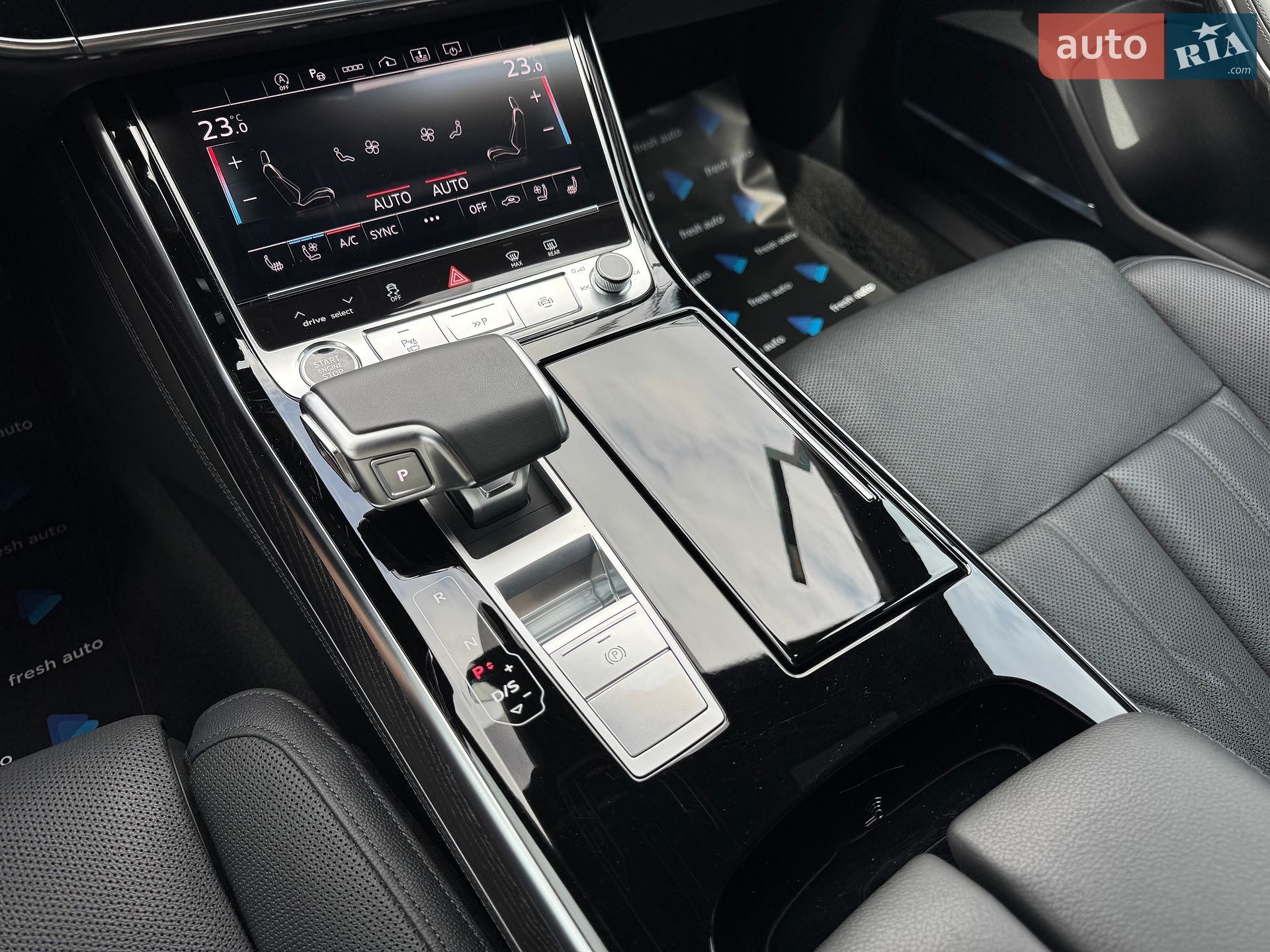 Audi A8 2024 VIN WAULDAF88RN014956 фото оголошення 28 з 49