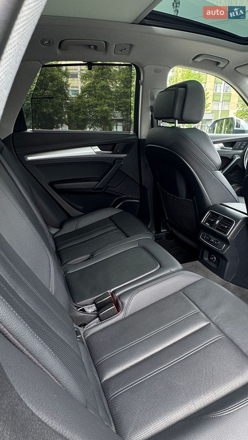 Audi Q5 2017 VIN WA1BNAFY4J2036156 фото оголошення 17 з 23