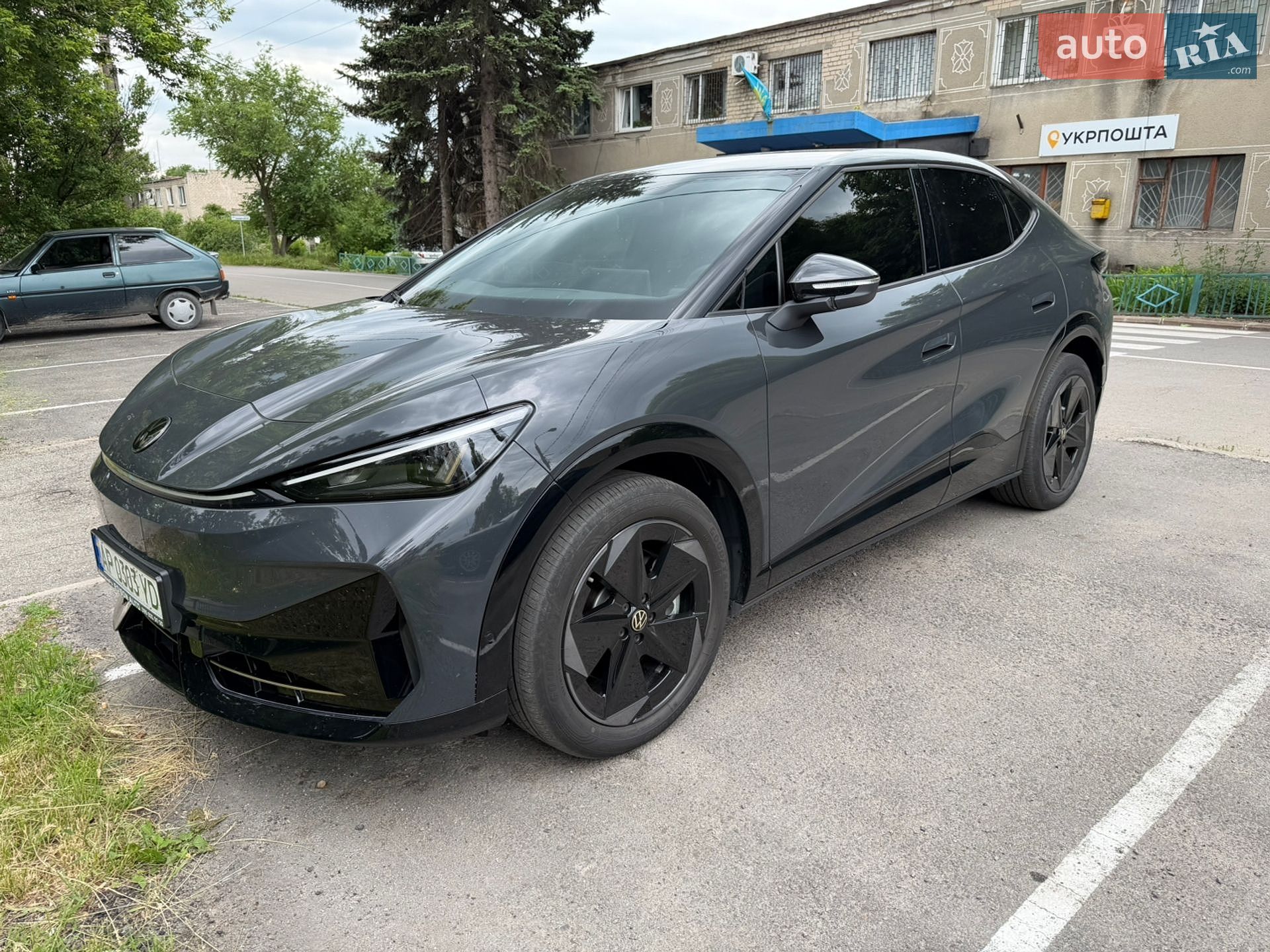 Volkswagen ID. UNYX 2024 VIN HVWJA1ER0R1204386 фото оголошення 4 з 12