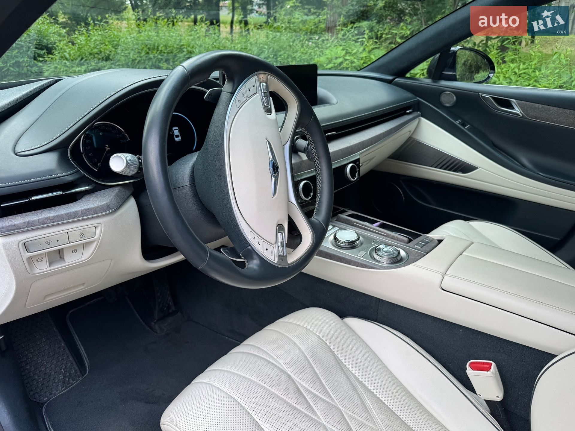 Genesis G80 2022 VIN KMTGE4S13PU003685 фото оголошення 10 з 19