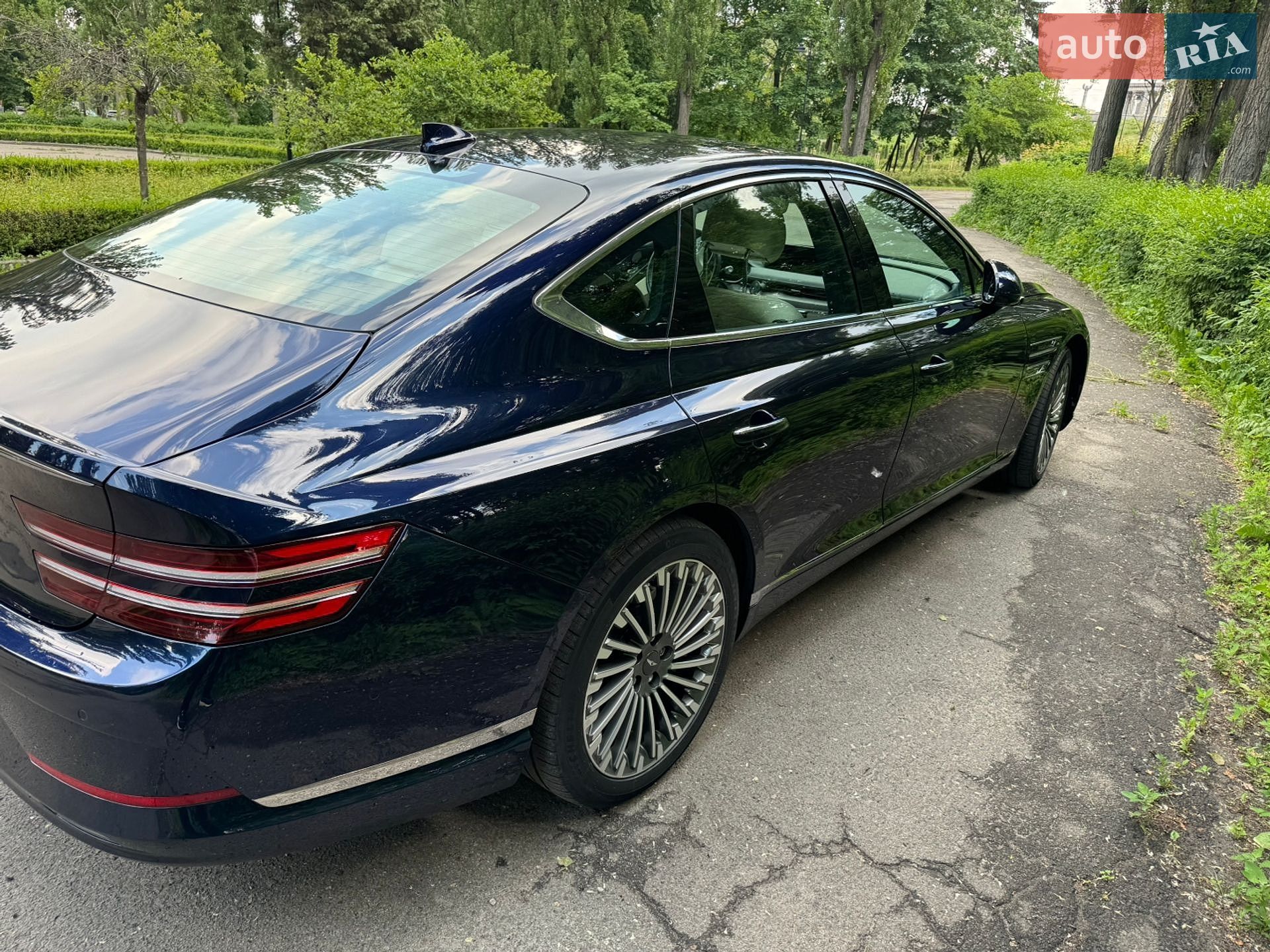 Genesis G80 2022 VIN KMTGE4S13PU003685 фото оголошення 18 з 19