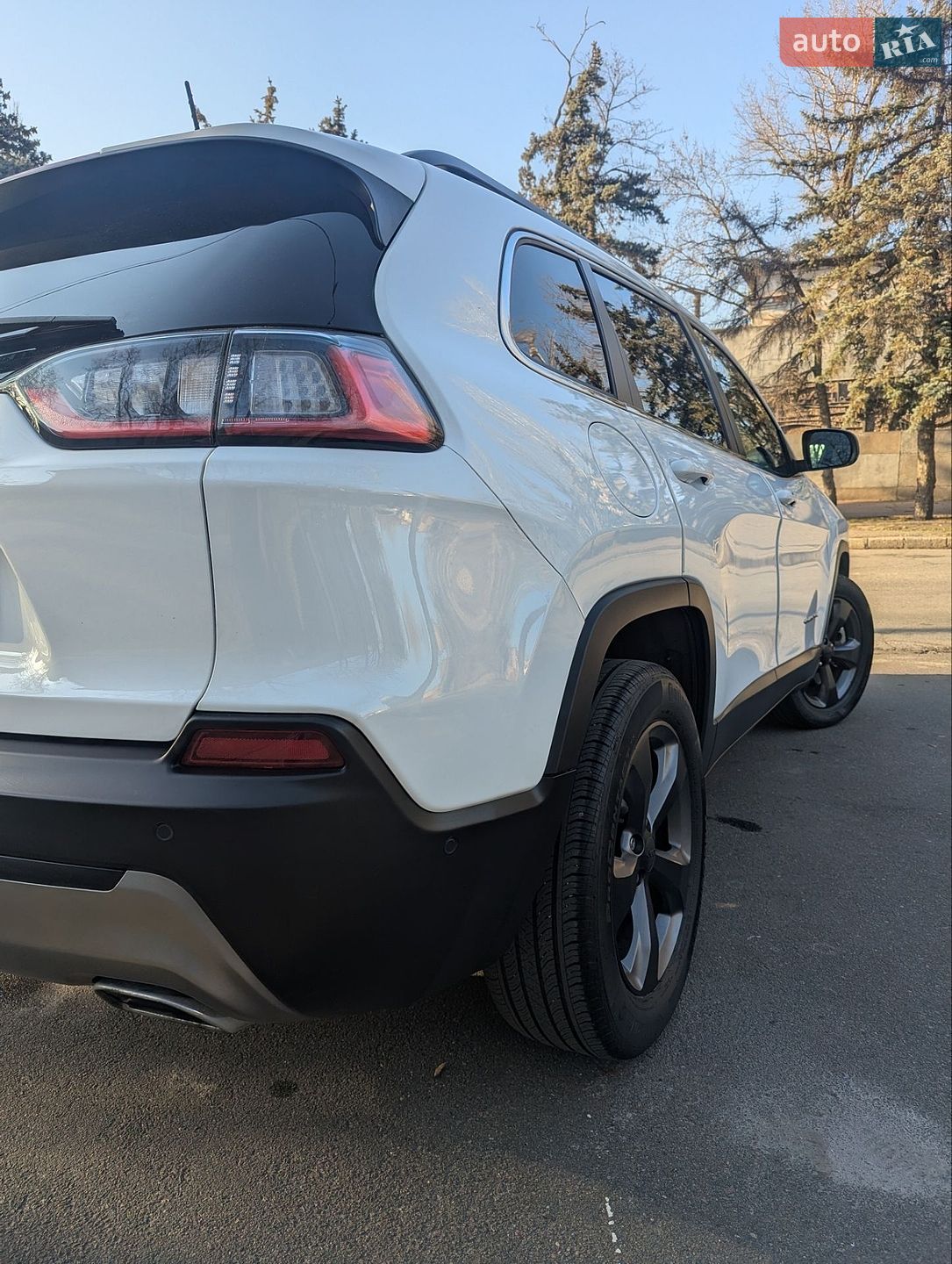 Jeep Cherokee 2021 VIN 1C4PJMDNXMD178778 фото оголошення 6 з 20