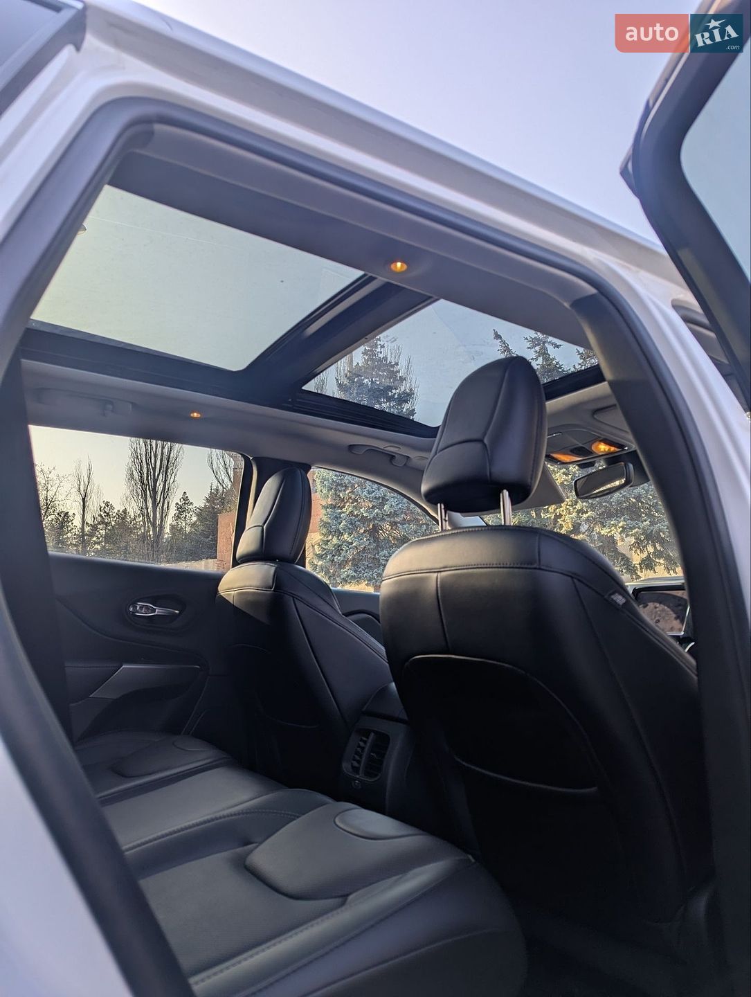 Jeep Cherokee 2021 VIN 1C4PJMDNXMD178778 фото оголошення 14 з 20