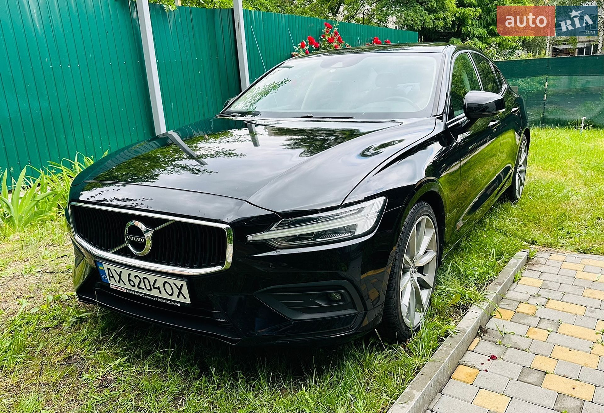Volvo S60 2020 VIN 7JR102FK3MG102982 фото оголошення 5 з 8