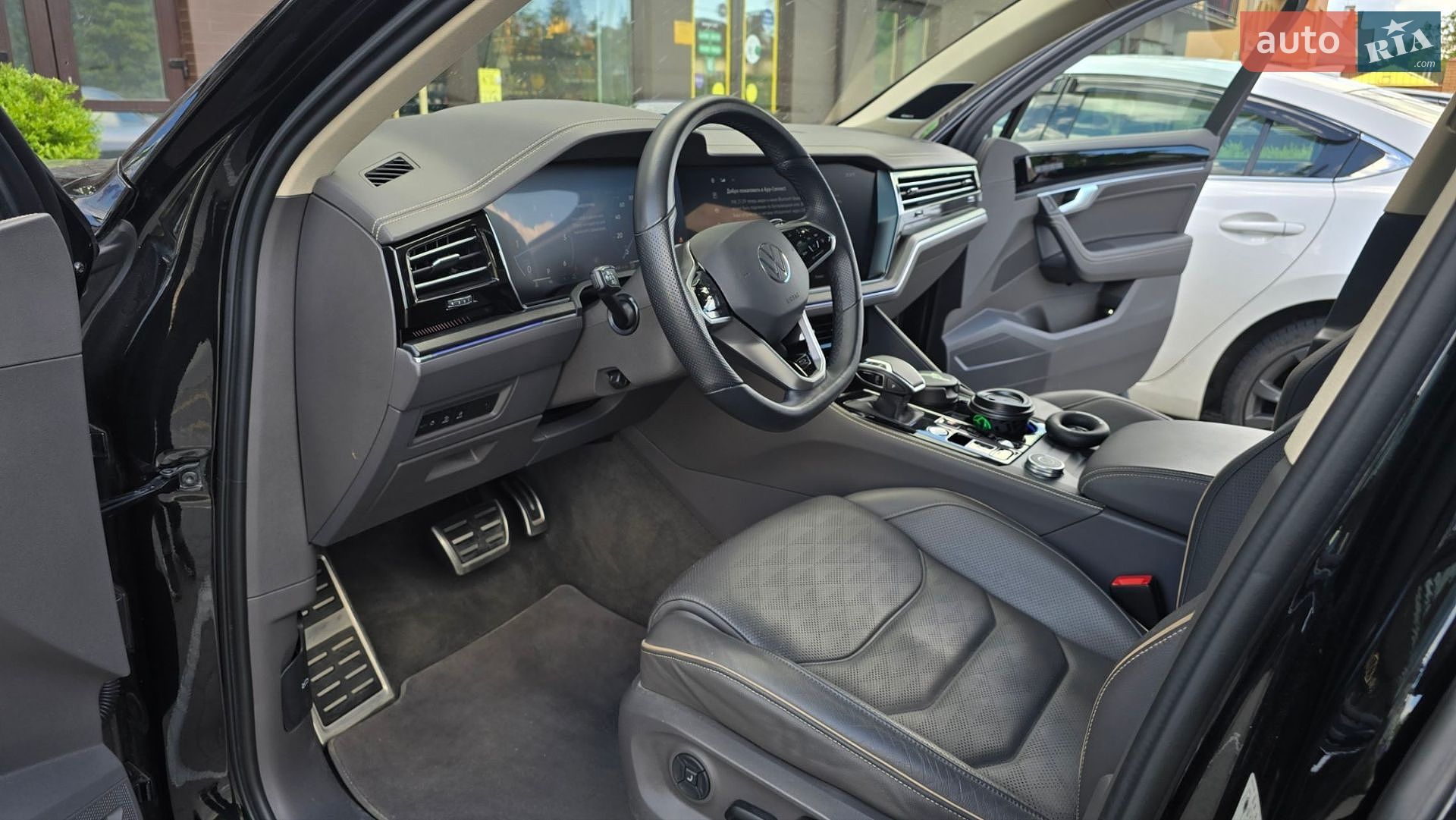 Volkswagen Touareg 2024 VIN WVGZZZCR1RD025129 фото оголошення 38 з 84