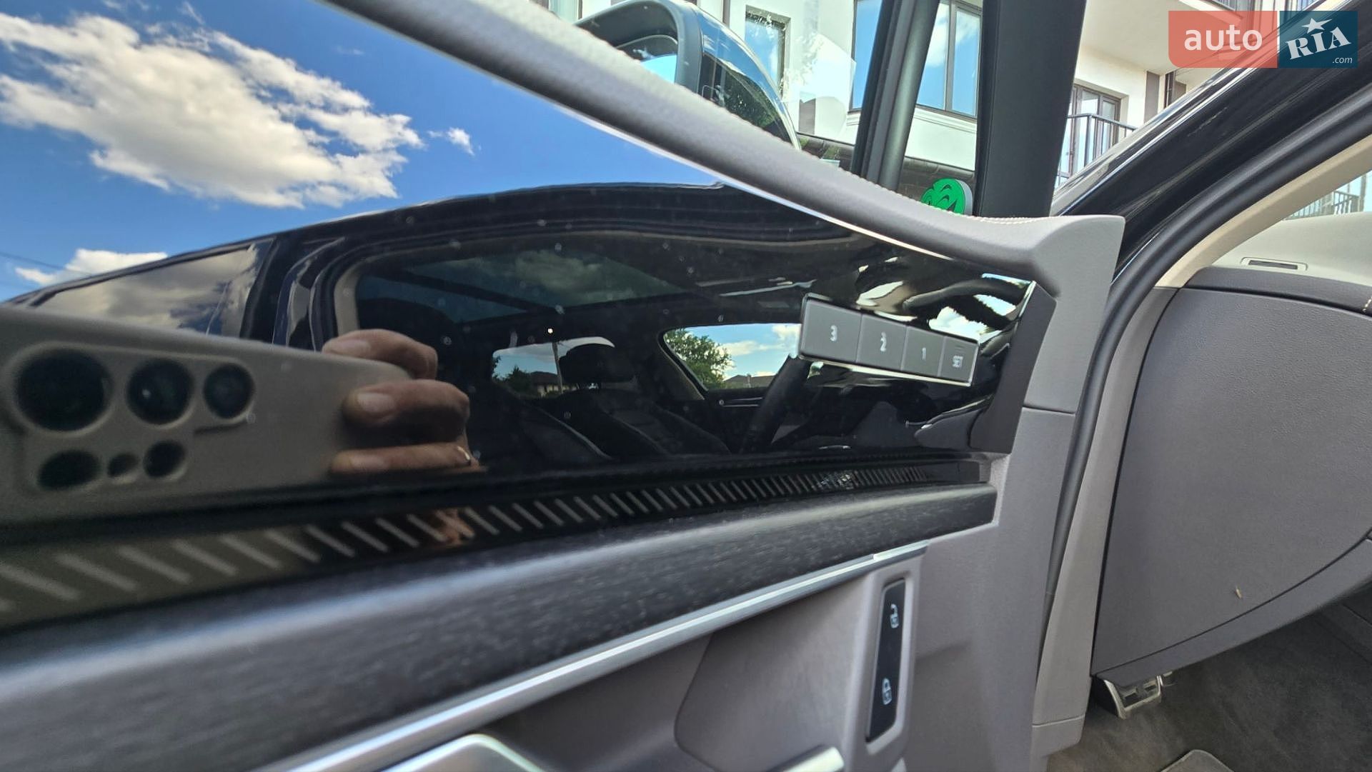 Volkswagen Touareg 2024 VIN WVGZZZCR1RD025129 фото оголошення 48 з 83
