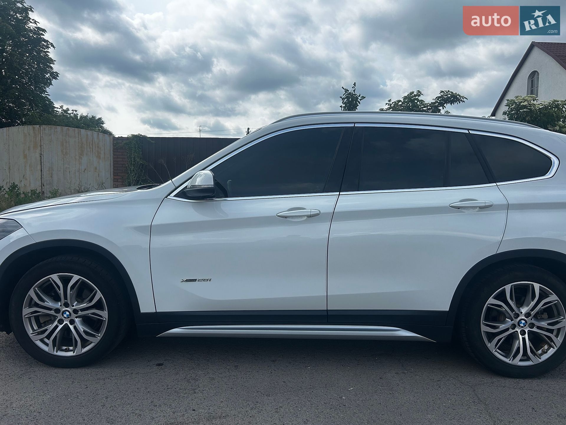 BMW X1 2016 VIN WBXHT3Z38G4A50842 фото оголошення 10 з 35
