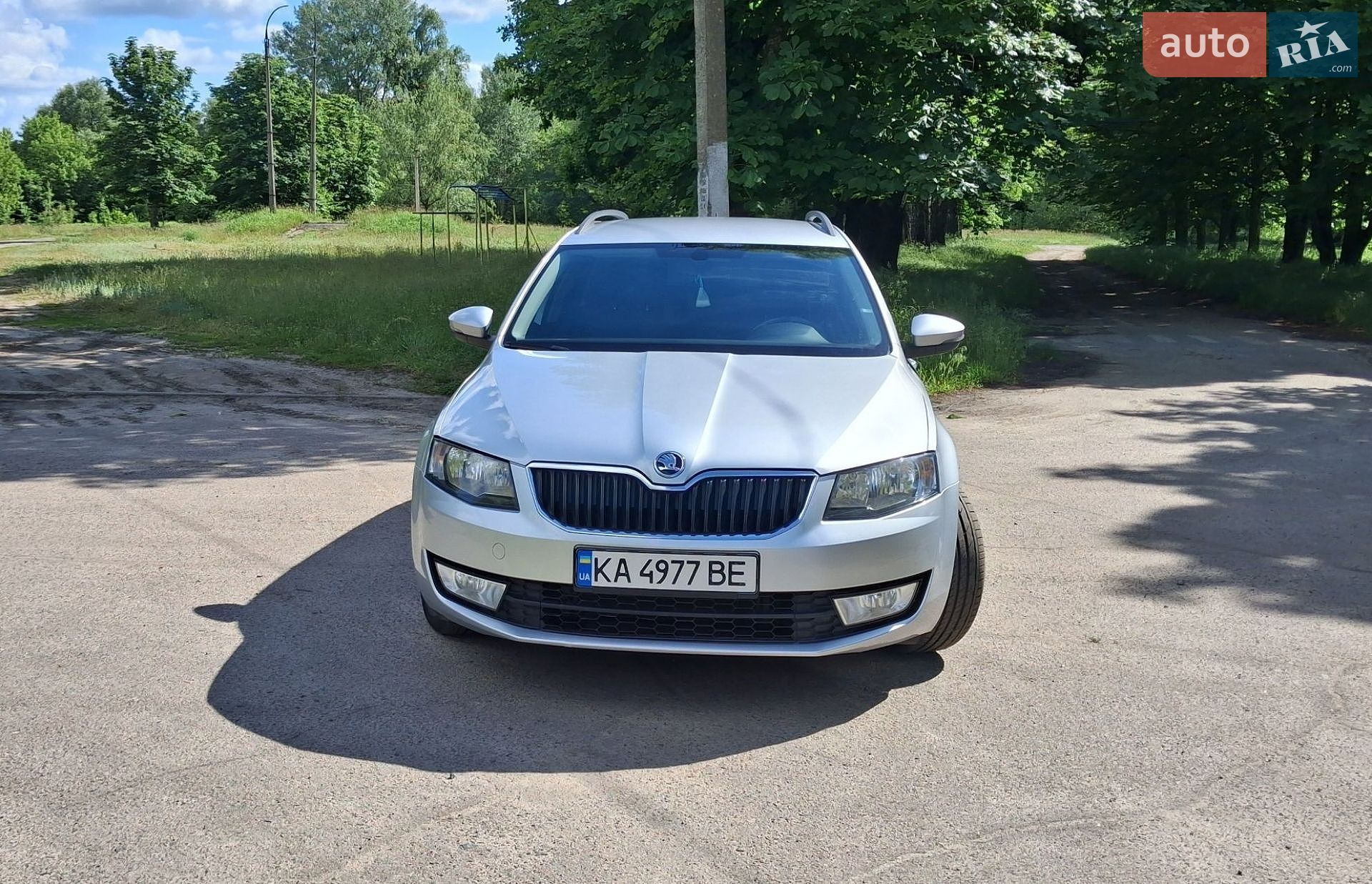 Skoda Octavia 2017 VIN TMBJG7NEXH0174618 фото оголошення 2 з 19