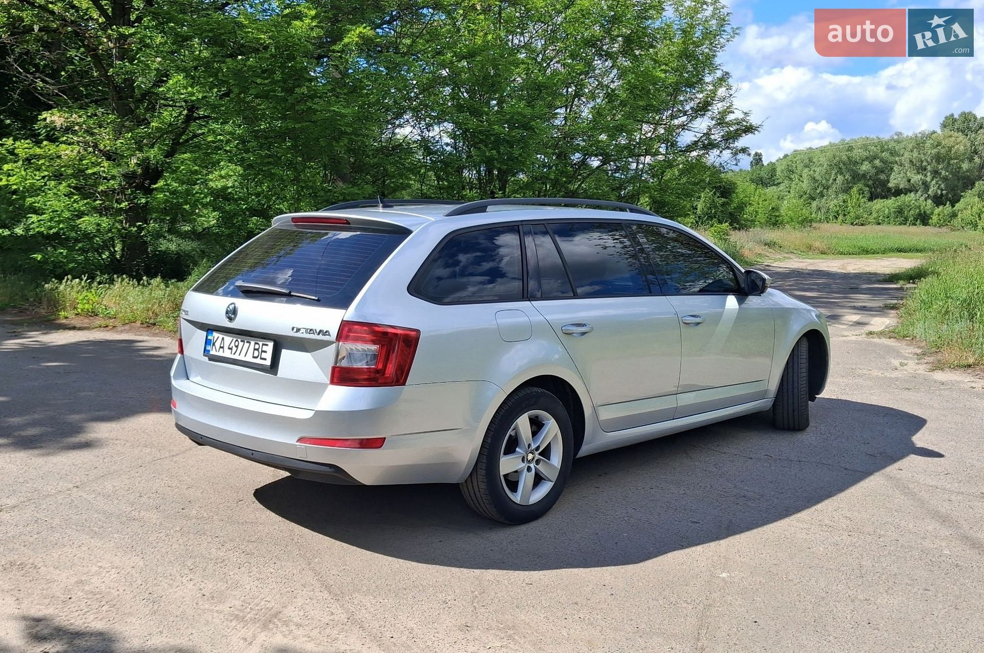 Skoda Octavia 2017 VIN TMBJG7NEXH0174618 фото оголошення 9 з 19