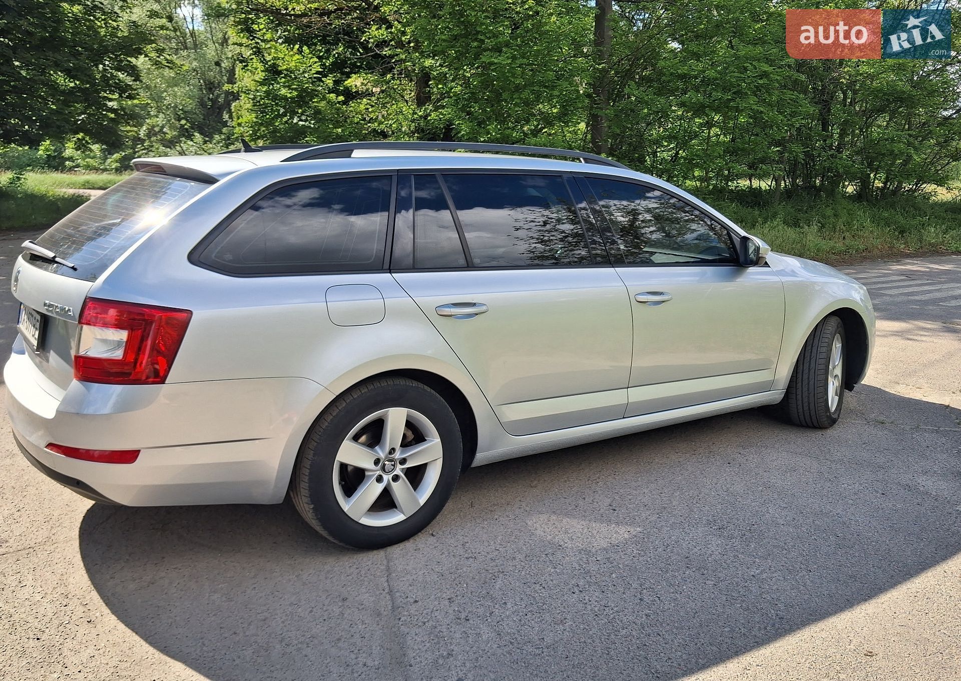 Skoda Octavia 2017 VIN TMBJG7NEXH0174618 фото оголошення 8 з 19
