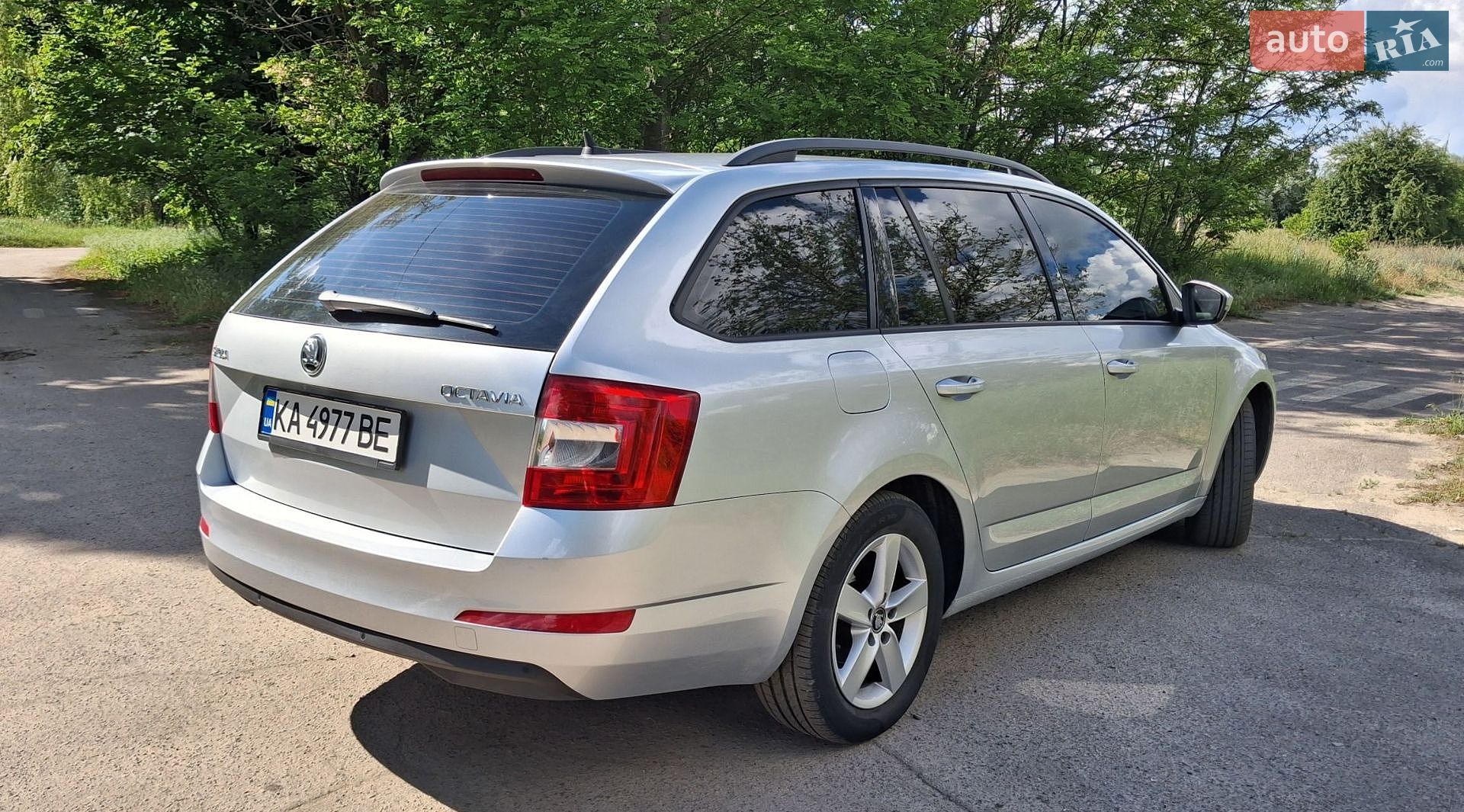 Skoda Octavia 2017 VIN TMBJG7NEXH0174618 фото оголошення 11 з 19