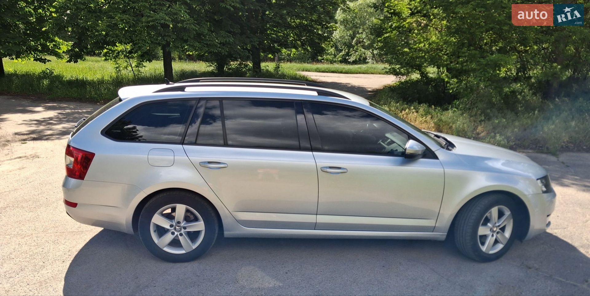 Skoda Octavia 2017 VIN TMBJG7NEXH0174618 фото оголошення 12 з 19