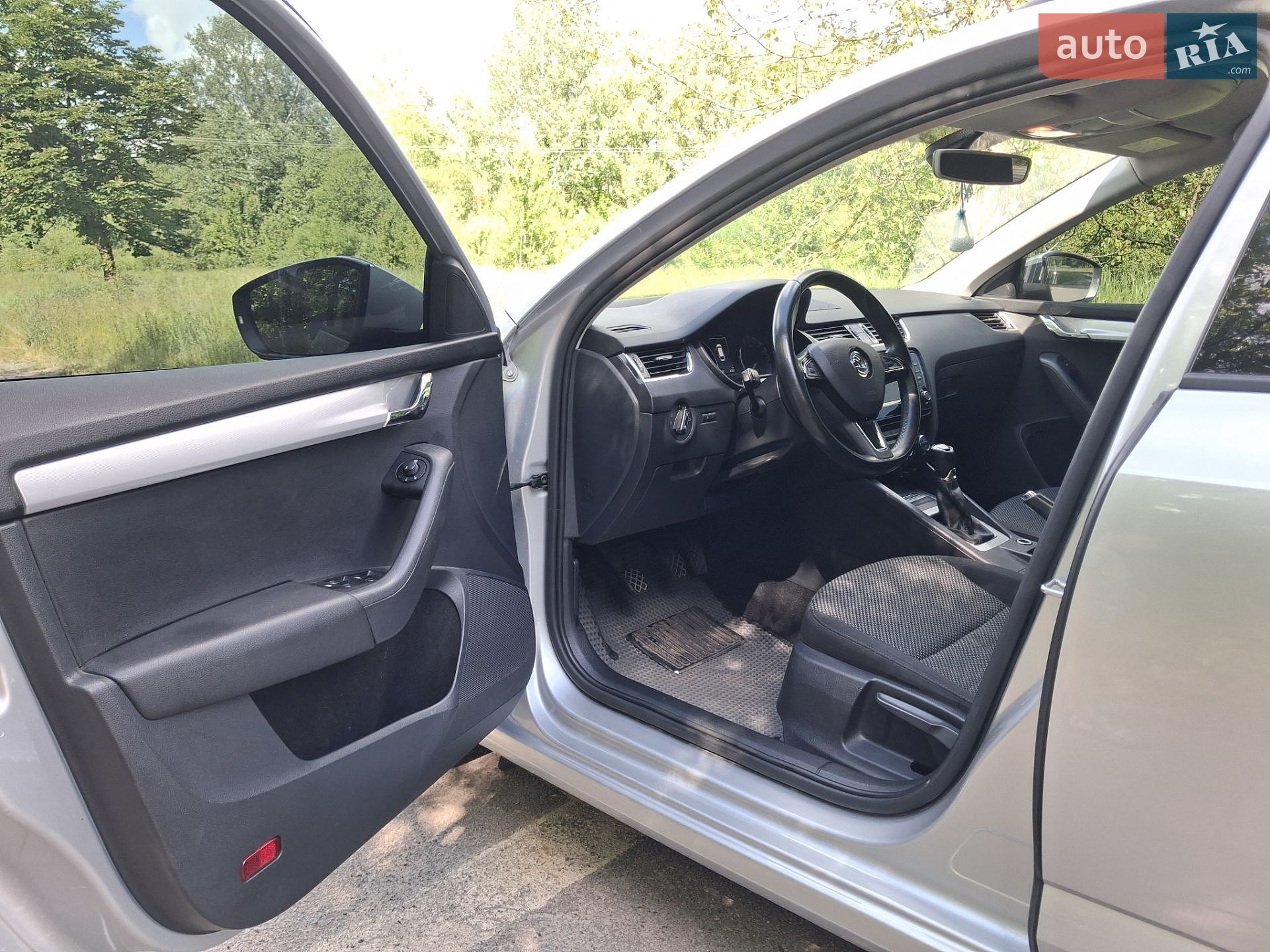 Skoda Octavia 2017 VIN TMBJG7NEXH0174618 фото оголошення 14 з 19