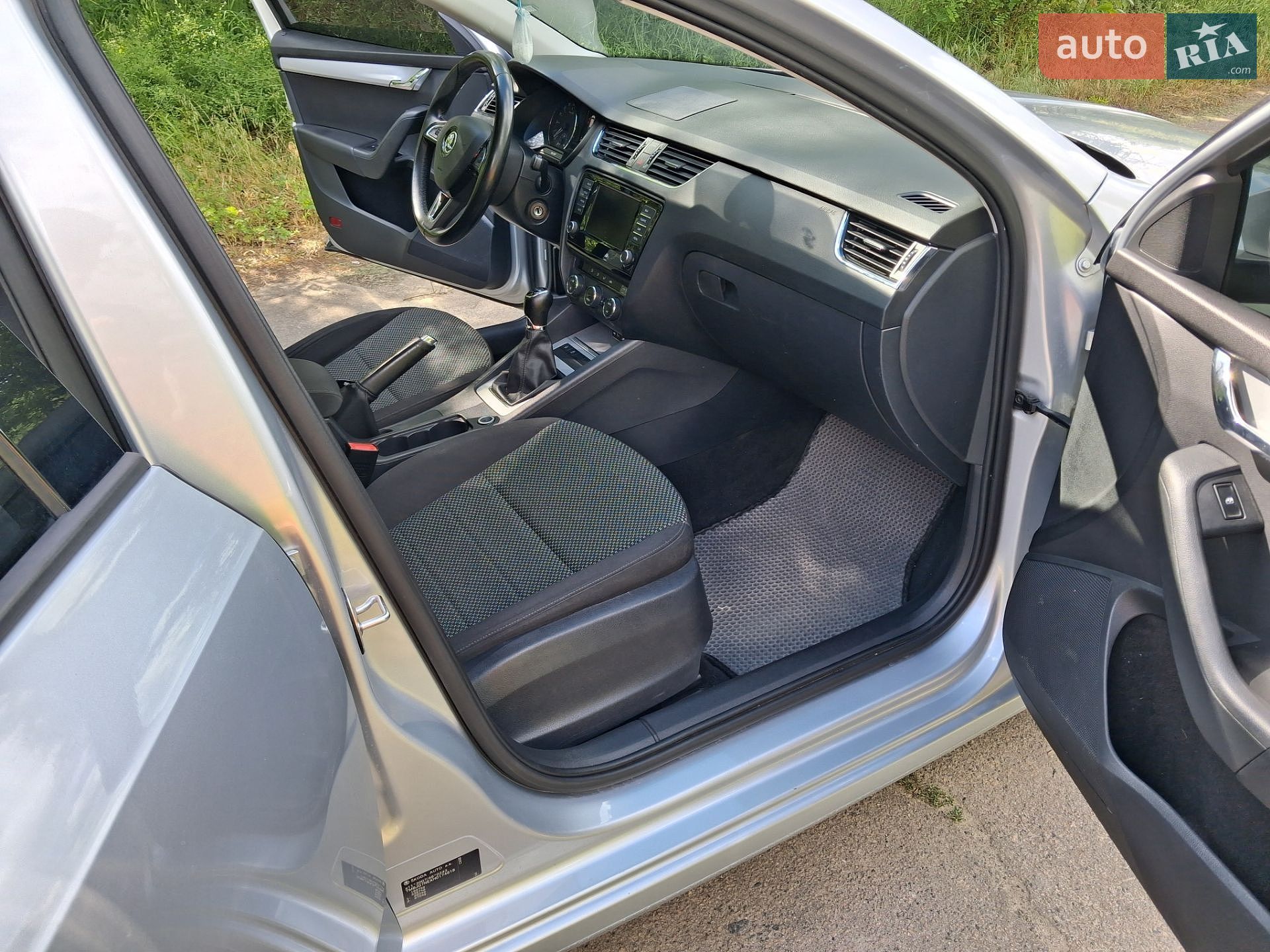 Skoda Octavia 2017 VIN TMBJG7NEXH0174618 фото оголошення 15 з 19