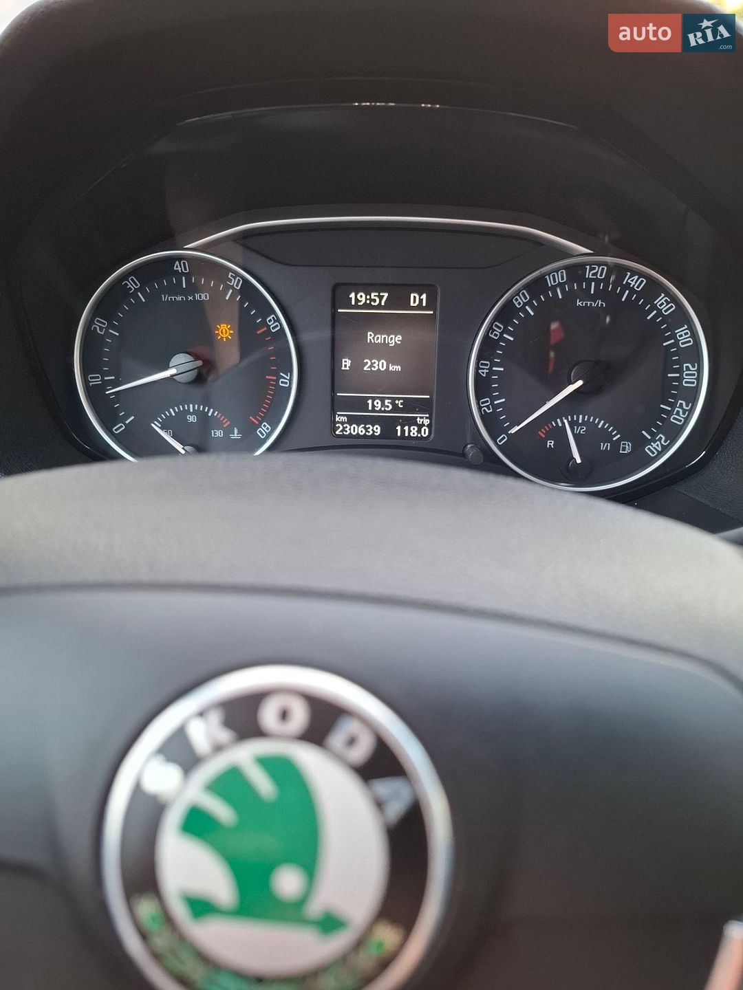 Skoda Octavia 2009 VIN TMBGJ61Z1A2025460 фото оголошення 10 з 15