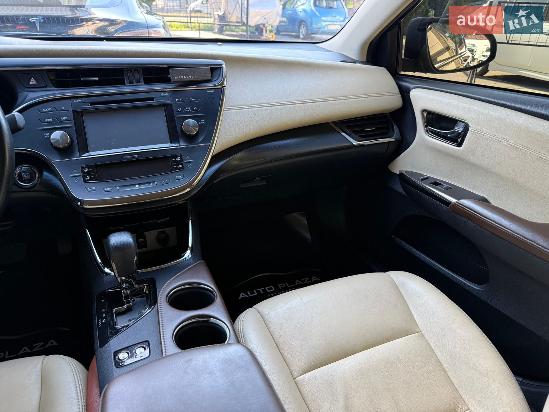 Toyota Avalon 2016 VIN 4T1BK1EBXGU221364 фото оголошення 42 з 53