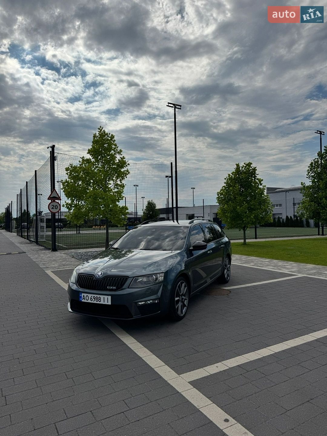 Skoda Octavia 2016 VIN TMBJK7NE5G0177438 фото оголошення 2 з 21