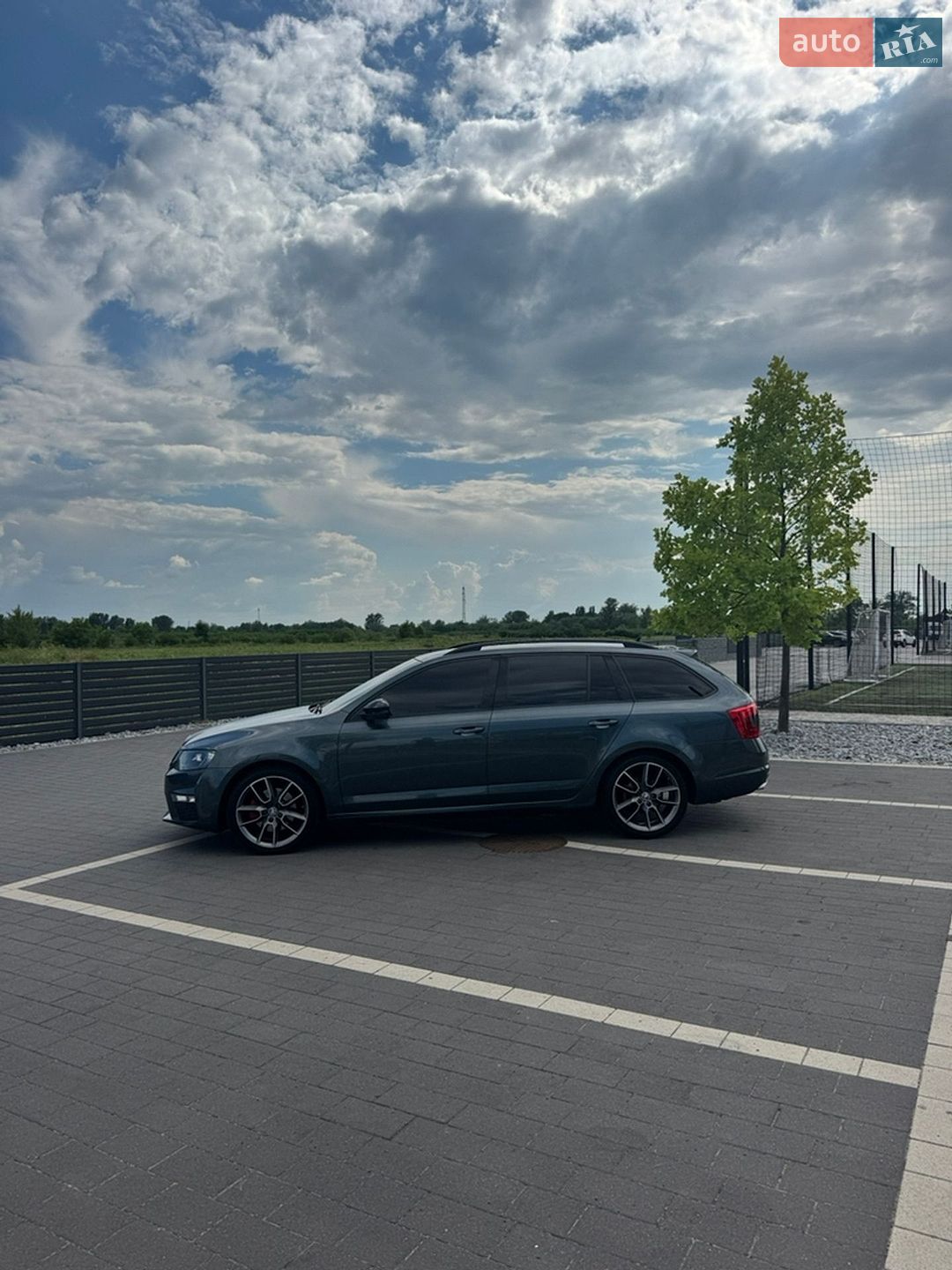 Skoda Octavia 2016 VIN TMBJK7NE5G0177438 фото оголошення 10 з 21