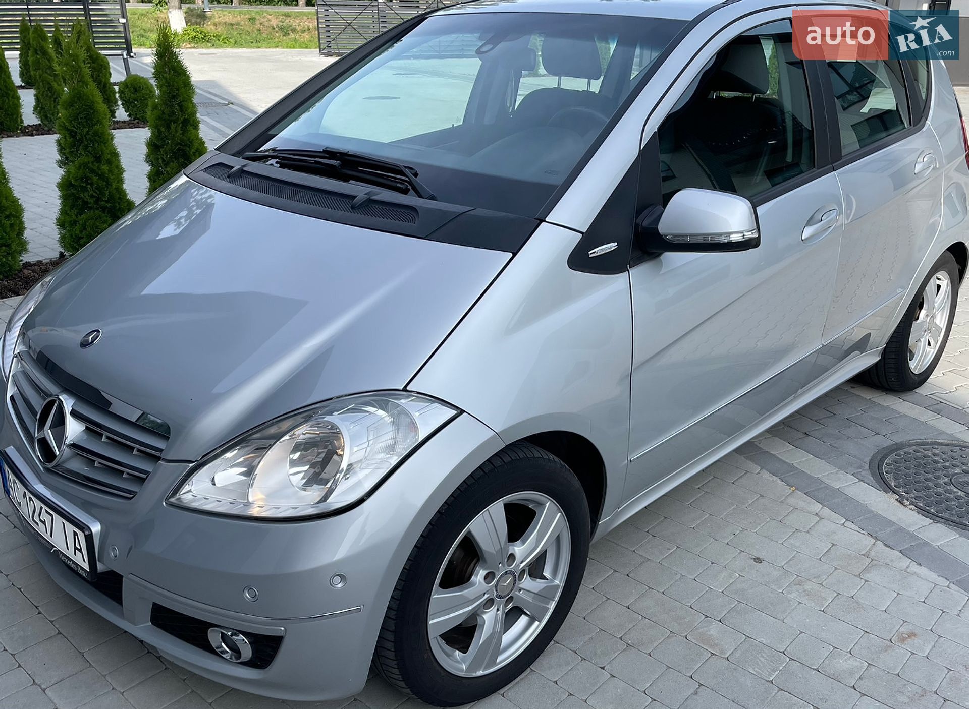 Mercedes-Benz A-Class 2010 VIN WDD1690311J875906 фото оголошення 4 з 25