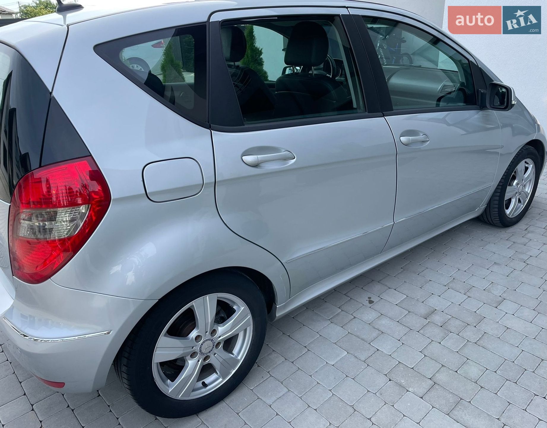 Mercedes-Benz A-Class 2010 VIN WDD1690311J875906 фото оголошення 6 з 25