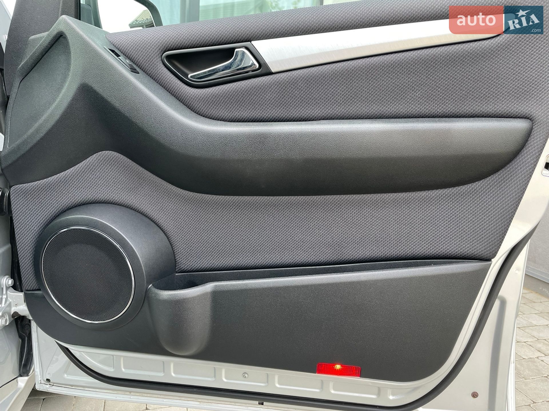 Mercedes-Benz A-Class 2010 VIN WDD1690311J875906 фото оголошення 23 з 25