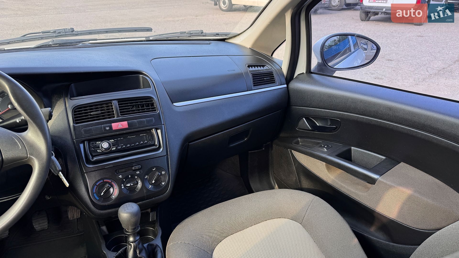Fiat Linea 2012 VIN ZFA32300003166924 фото оголошення 15 з 22