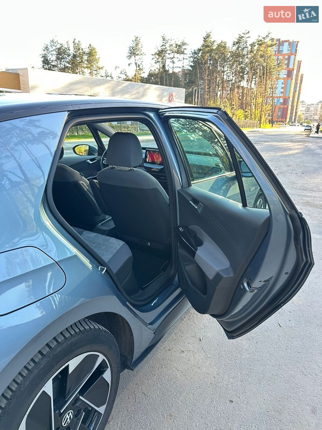 Volkswagen ID.3 2020 VIN WVWZZZE1ZMP045257 фото оголошення 17 з 35