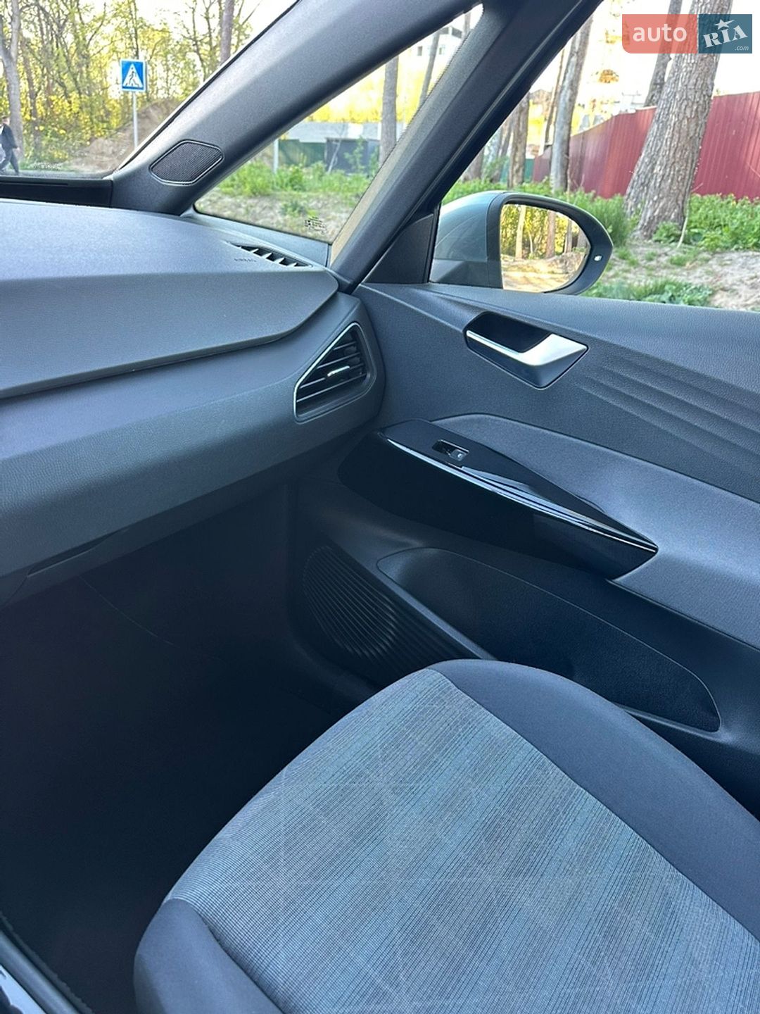 Volkswagen ID.3 2020 VIN WVWZZZE1ZMP045257 фото оголошення 27 з 35