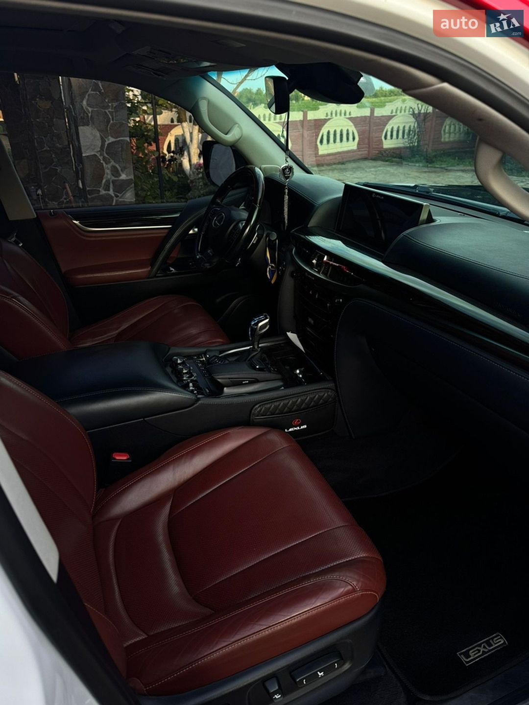 Lexus LX 2017 VIN Y89G10800JAC87062 фото оголошення 57 з 90