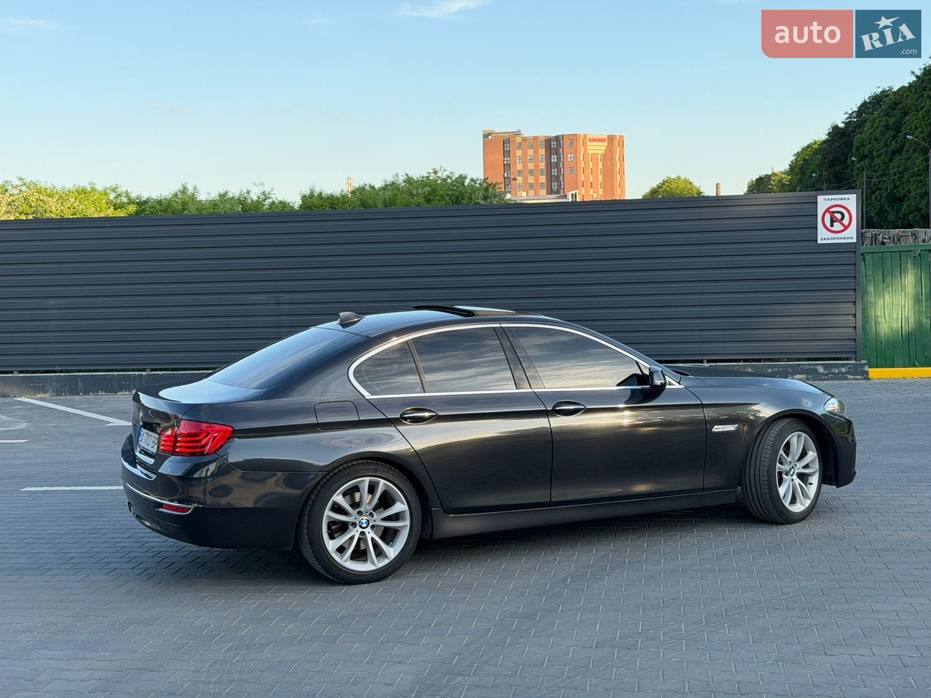 BMW 5 Series 2013 VIN WBAXA5C56ED689507 фото оголошення 11 з 52