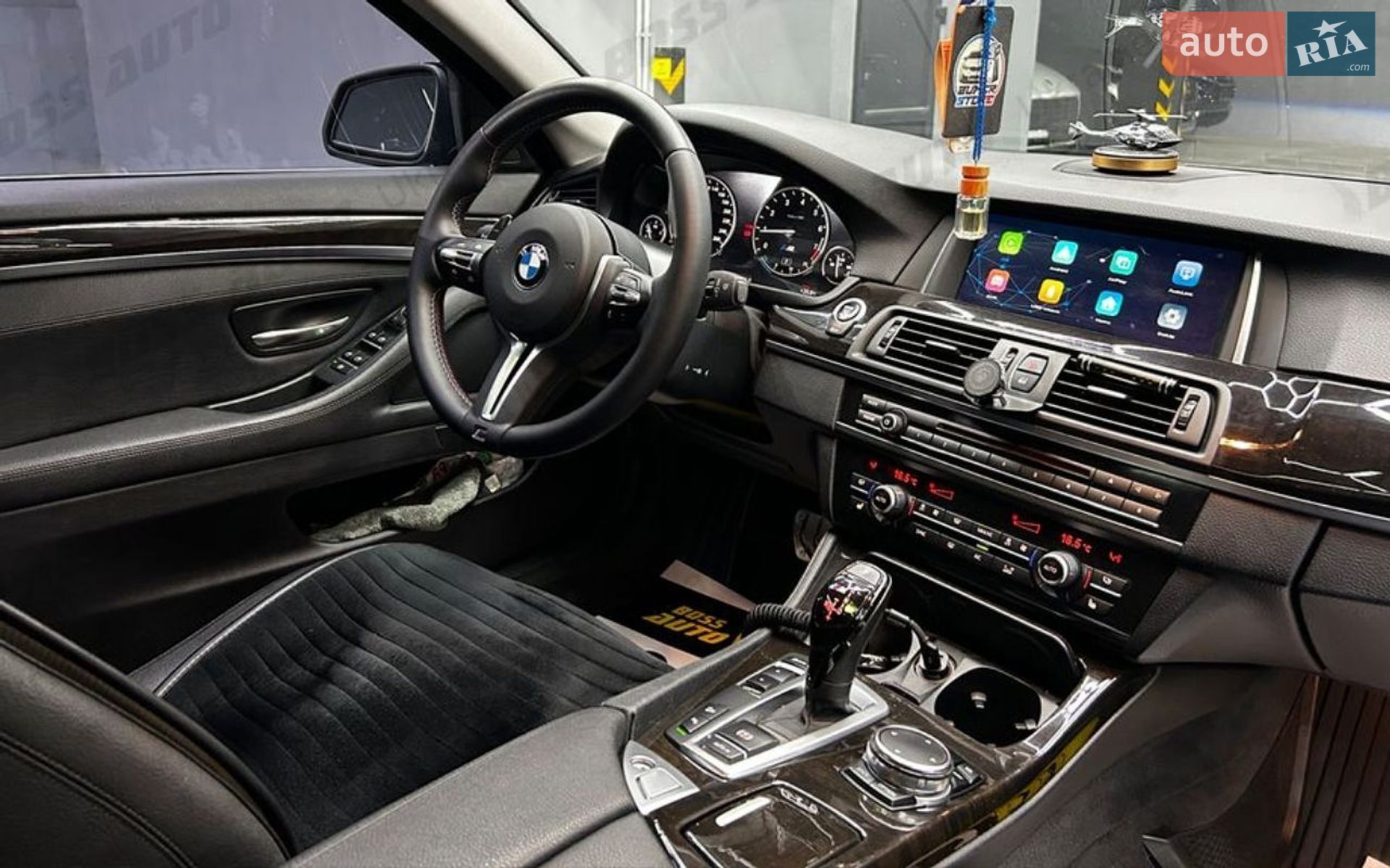 BMW 5 Series 2015 VIN WBA5A7C50GG144729 фото оголошення 31 з 33