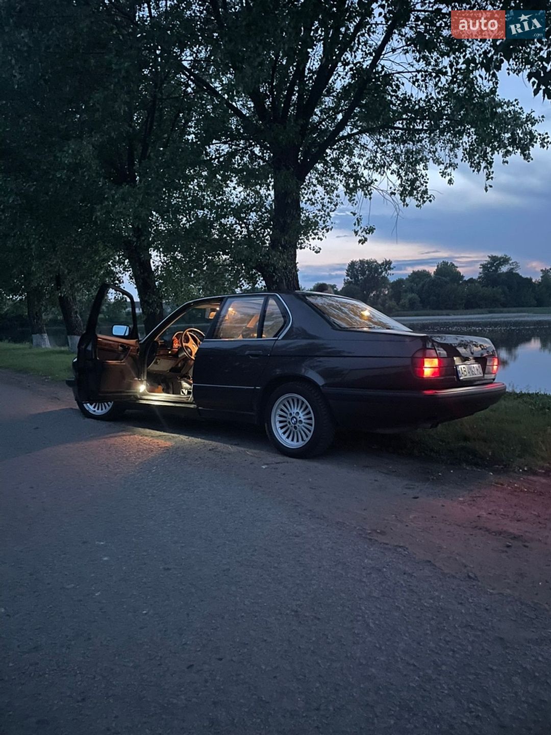 BMW 7 Series 1987 VIN WBAGA710102187446 фото оголошення 2 з 12