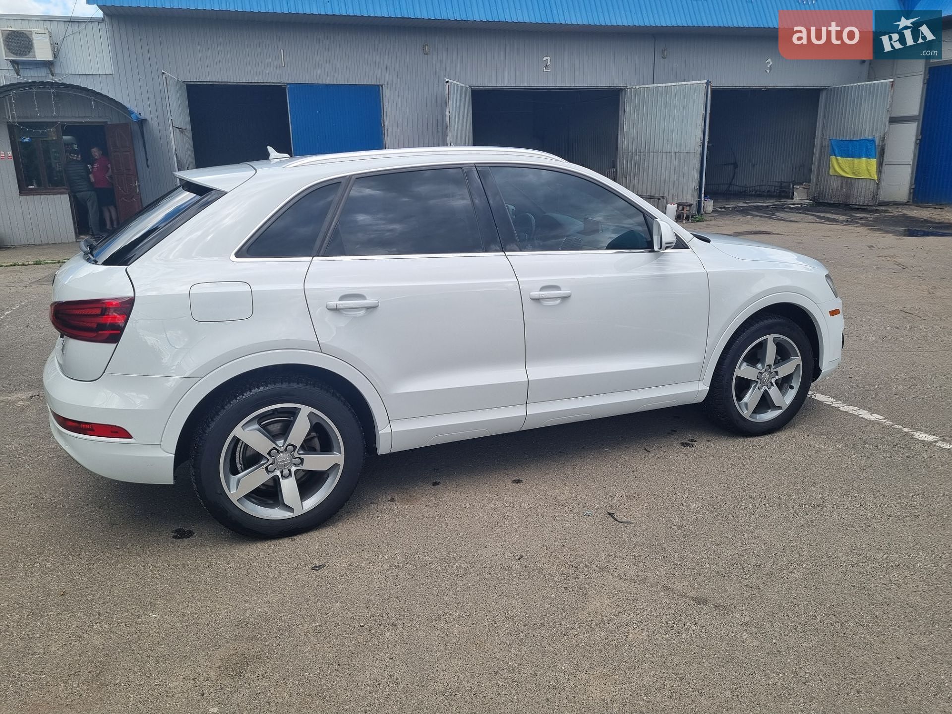 Audi Q3 2014 VIN WA1GFCFS7FR004892 фото оголошення 4 з 25